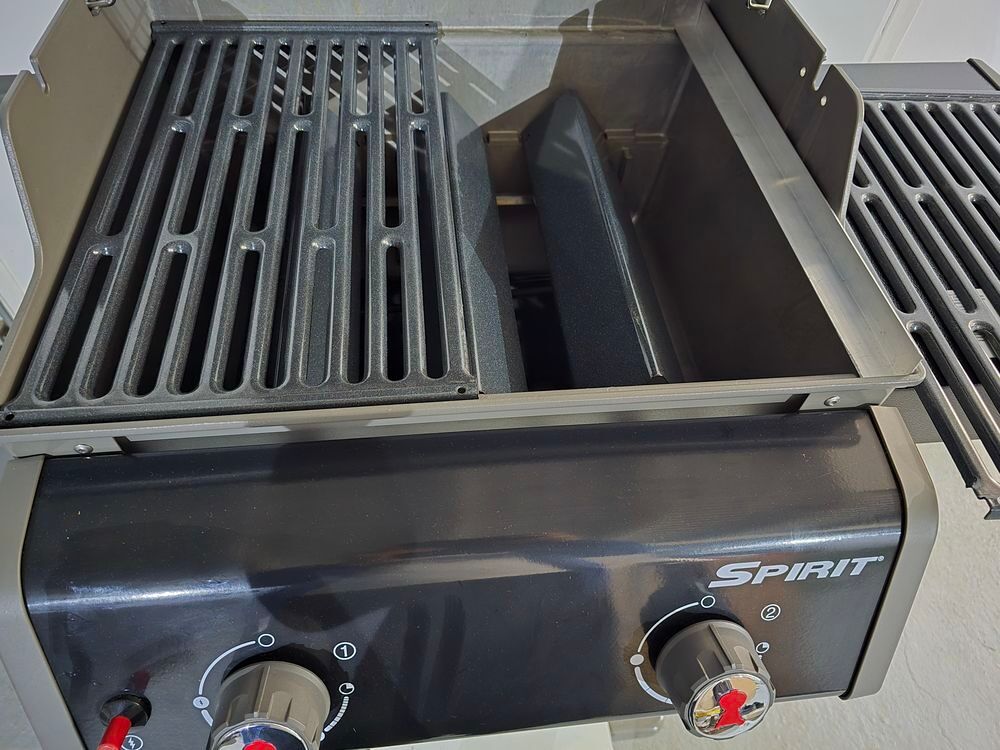 Barbecue gaz WEBER Jardin