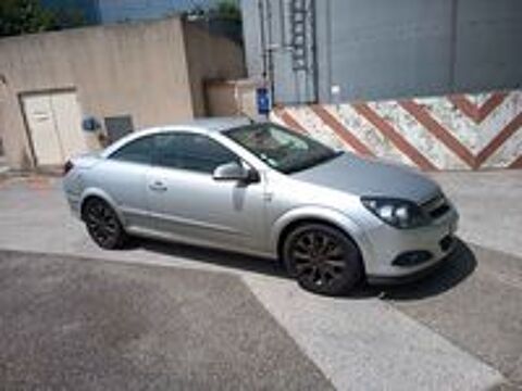 Astra GTC 1.4 - 90 Twinport 111 2010 occasion 13600 La Ciotat