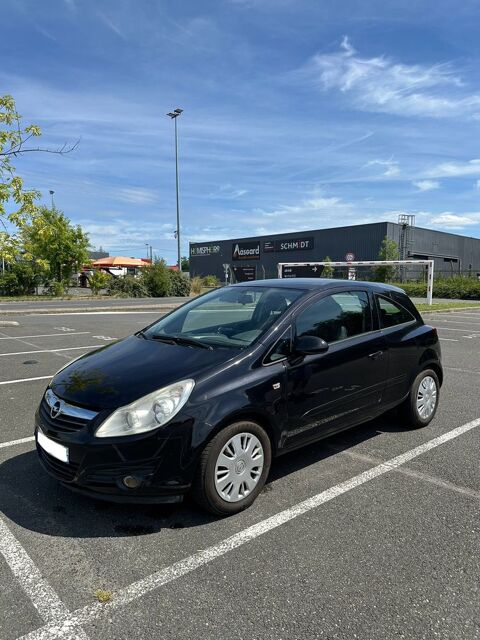 Opel corsa 1.2 - 80 Twinport Essentia