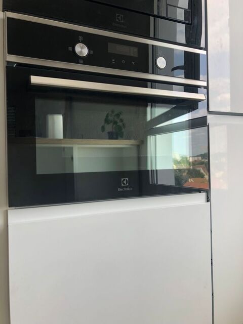 
Four Encastrable Micro-ondes & Gril NEUF 350 Rueil-Malmaison (92)