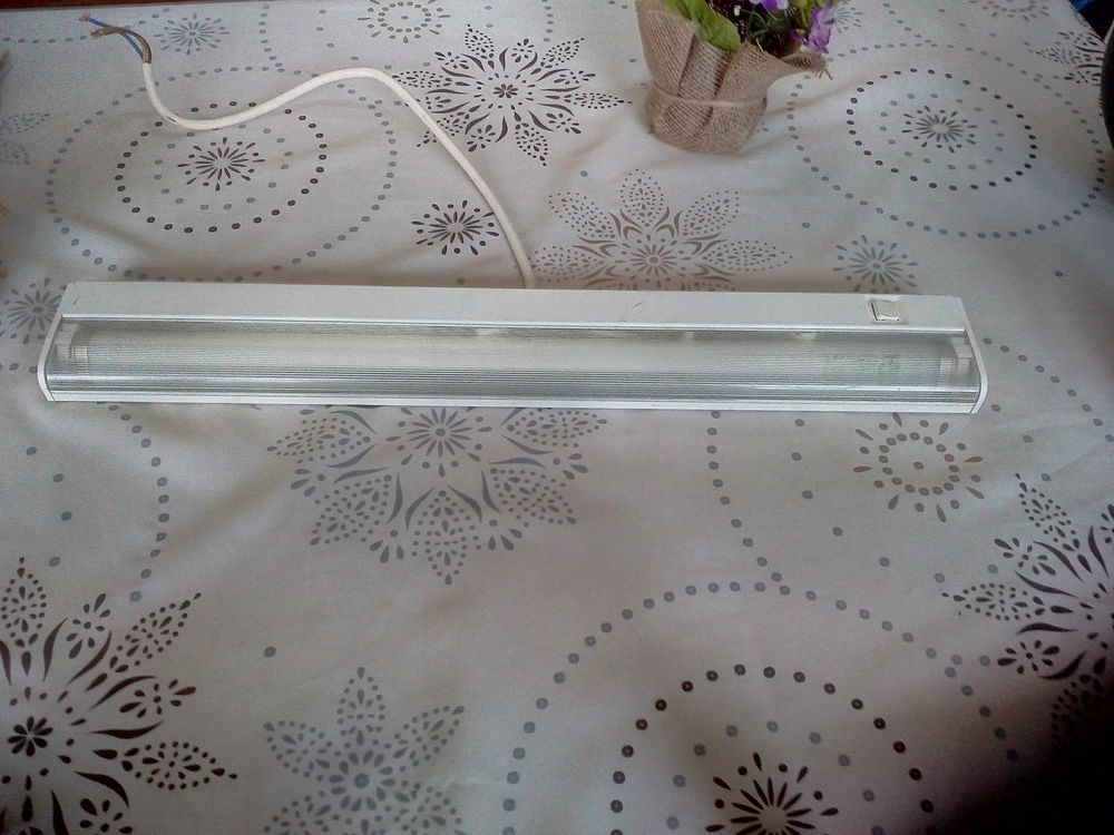 R&eacute;glette Fluo Bricolage