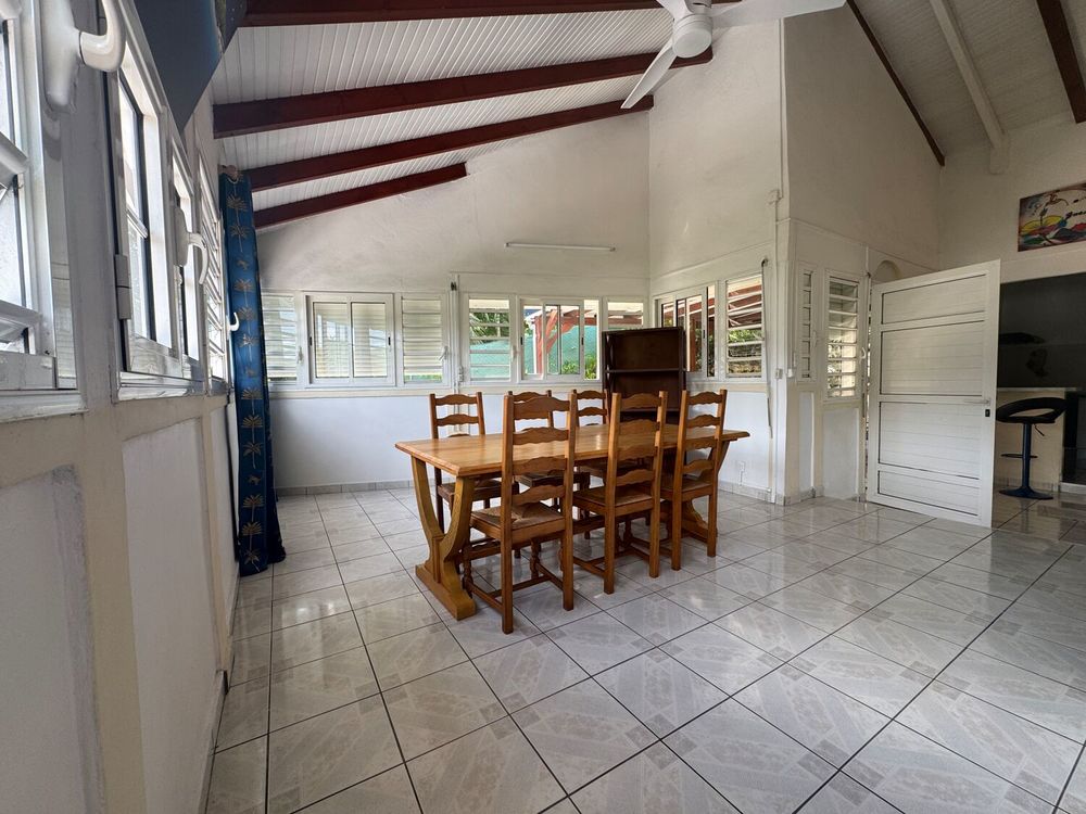 Location Maison Maison meublé Sainte-anne