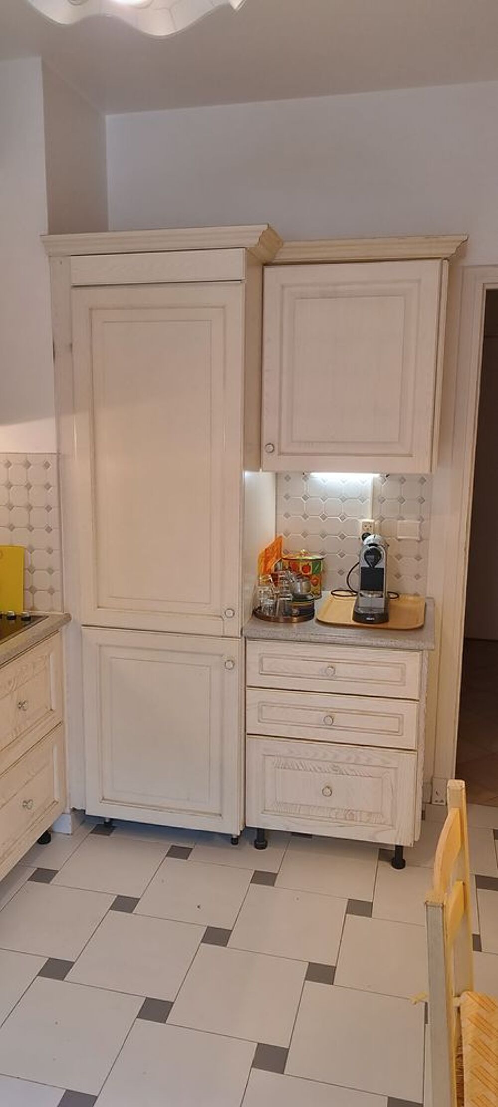 Cuisine &eacute;quip&eacute;e Meubles