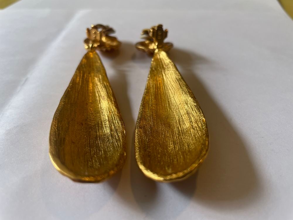 BO Boucles d'Oreilles Clip rond dor&eacute; + pendant goutte LANVIN Bijoux et montres