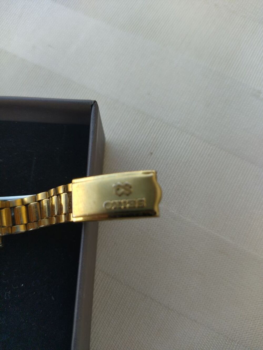 MONTRE SEIKO DAME PLAQUE OR Bijoux et montres