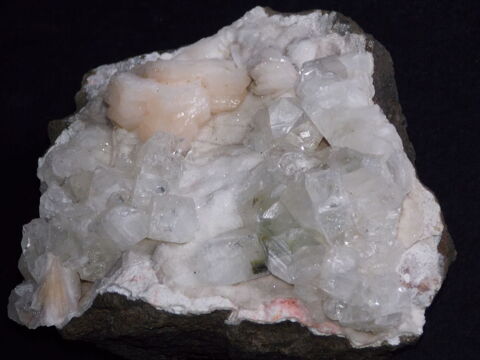 Apophyllite Stilbite Inde 676gr 118 x 104 x 51 mm 50 Moyenmoutier (88)