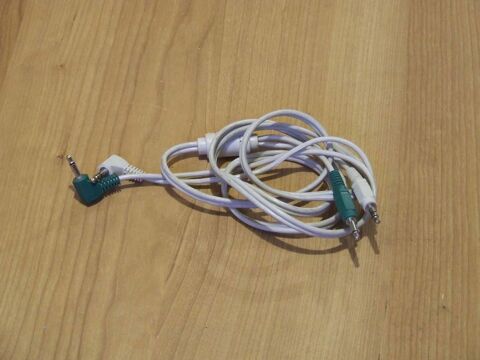 C�ble audio Jack 3.5mm m�le m�le 1,30�m avec ferrite, TBE 3 Bagnolet (93)