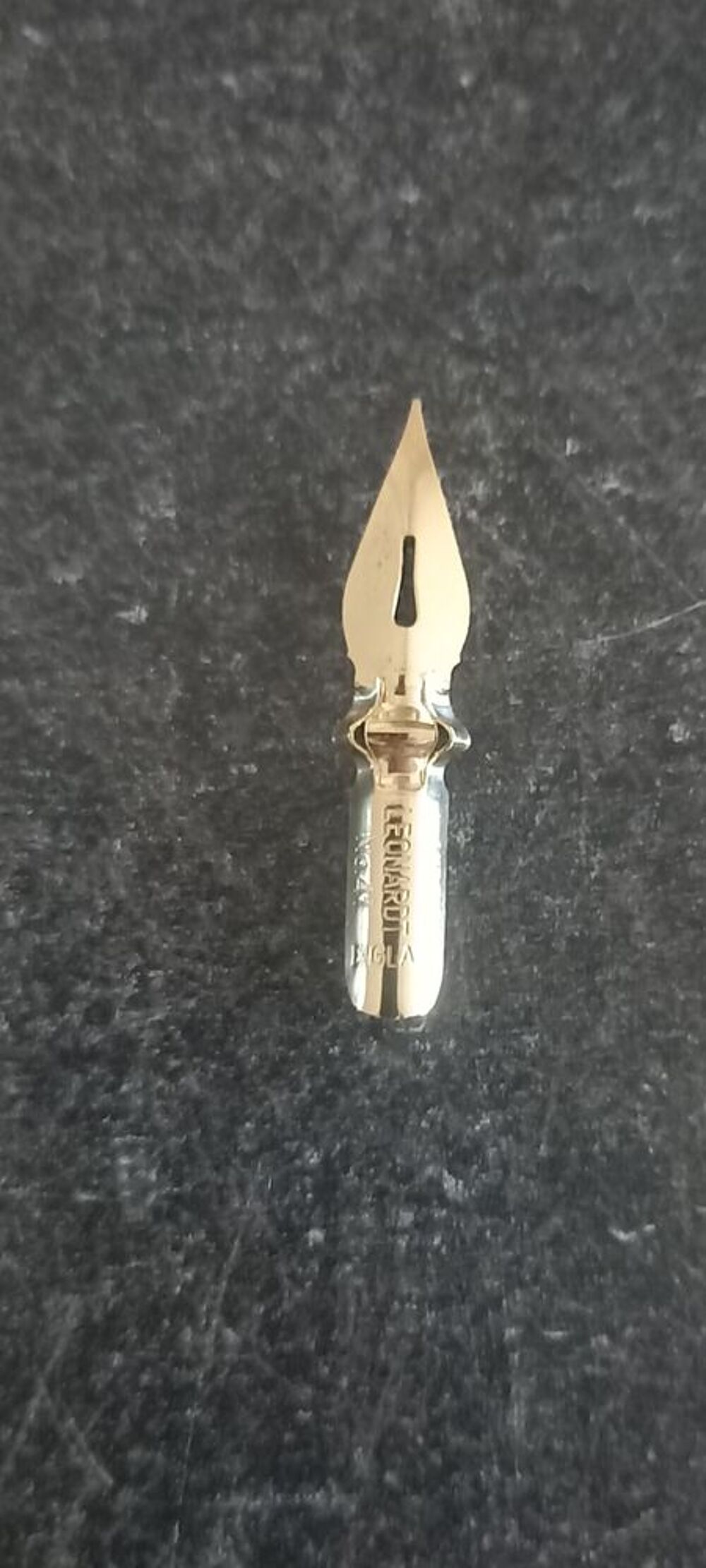 Stylo &agrave; plume en bois 