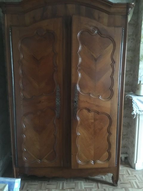 superbe armoire 0 Divion (62)