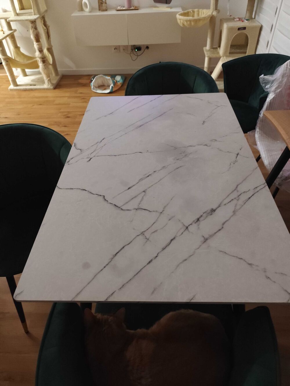 table effet marbre Meubles