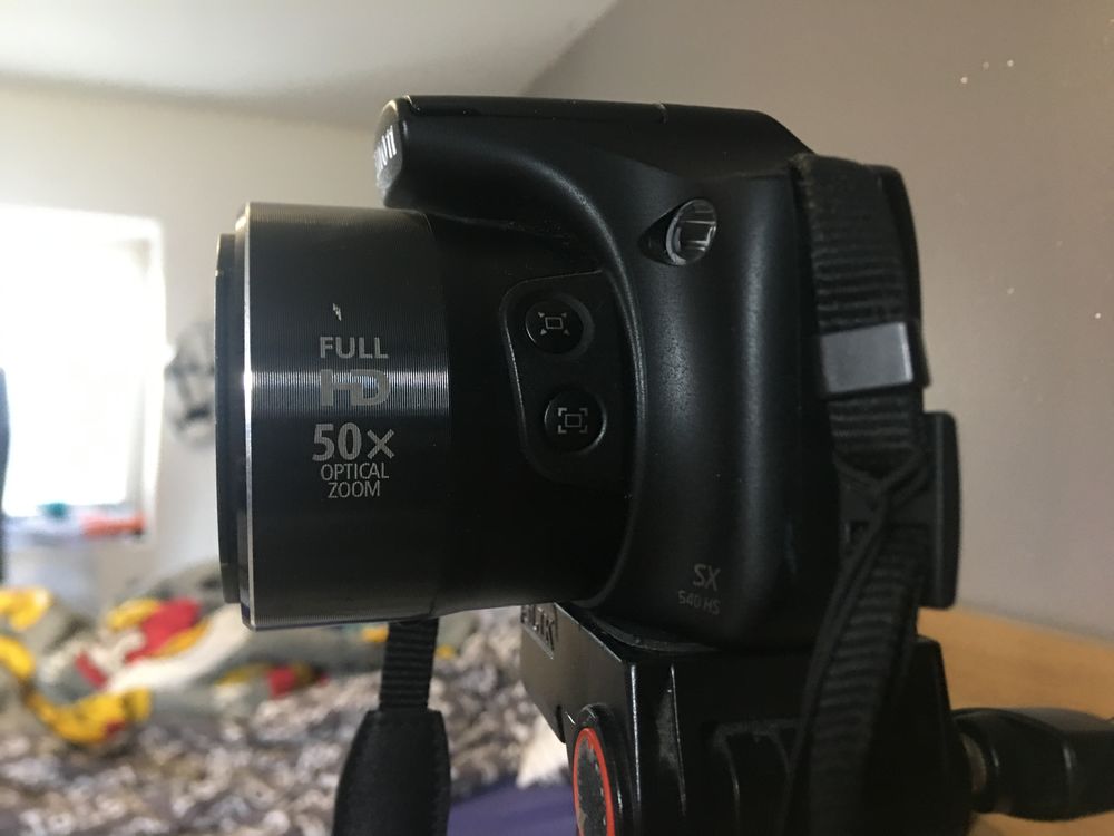 canon SX540HS quasi neuf avec carte SD 4GB San disk Electroménager