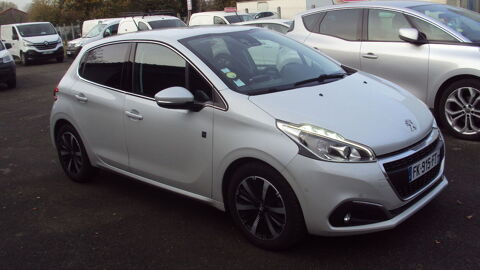Peugeot 208 1.5L HDI 100ch TECH EDITION GPS 5PL 1 ER