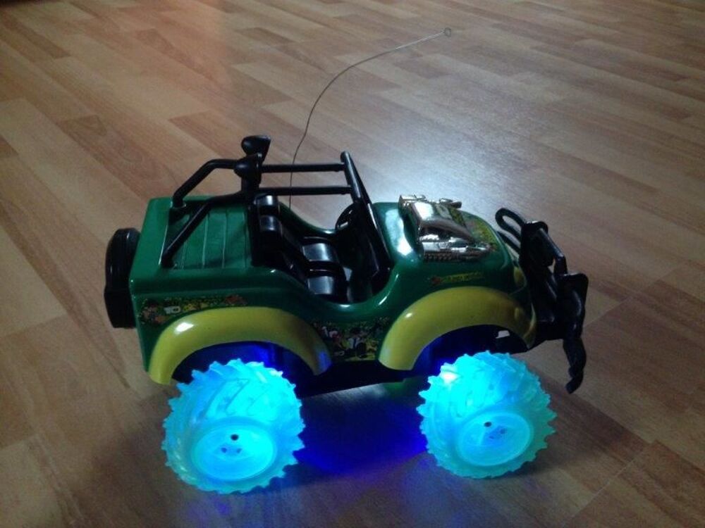 Voiture radiocommand&eacute;e lumineuse Jeux / jouets