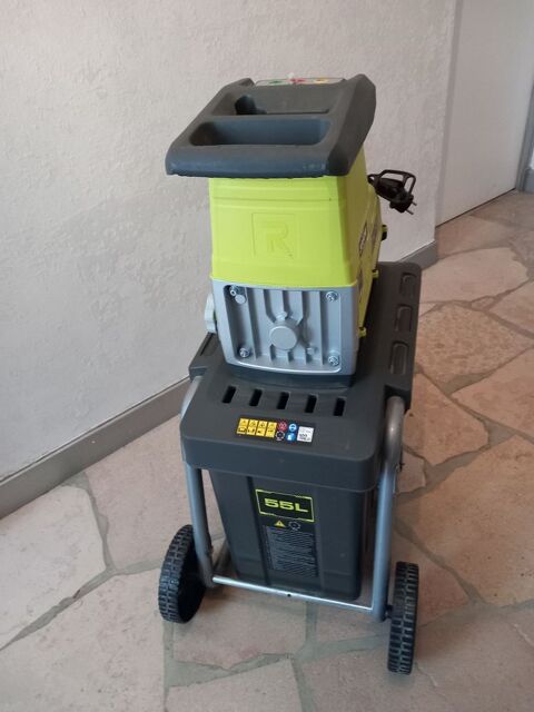 BROYEUR VEGETAUX ELECTRIQUE RYOBI - 3000W 200 Saint-Rmy (71)