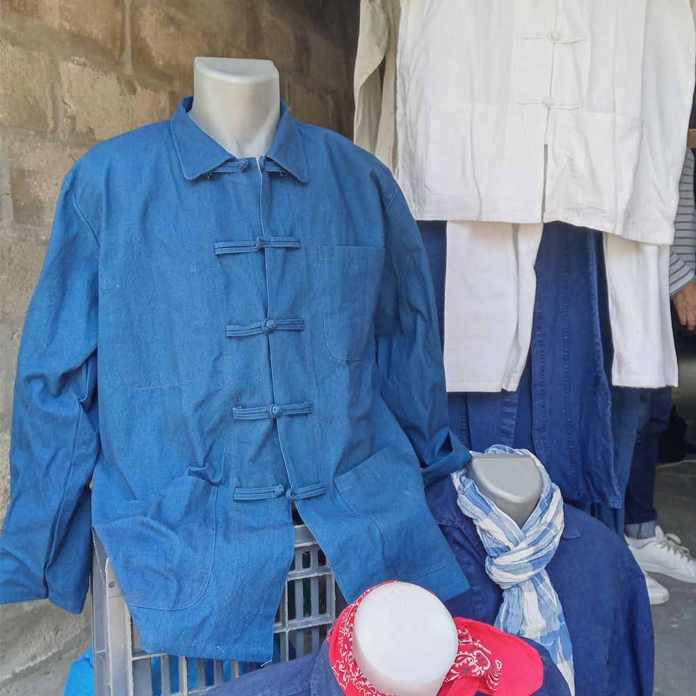 bleu de chine Vêtements