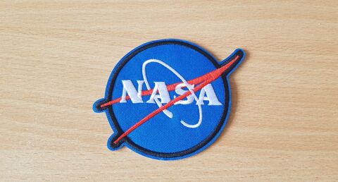 ecusson brod� 
logo de la nasa 
diam�tre 8 cm
thermocollant 4 Carnon Plage (34)