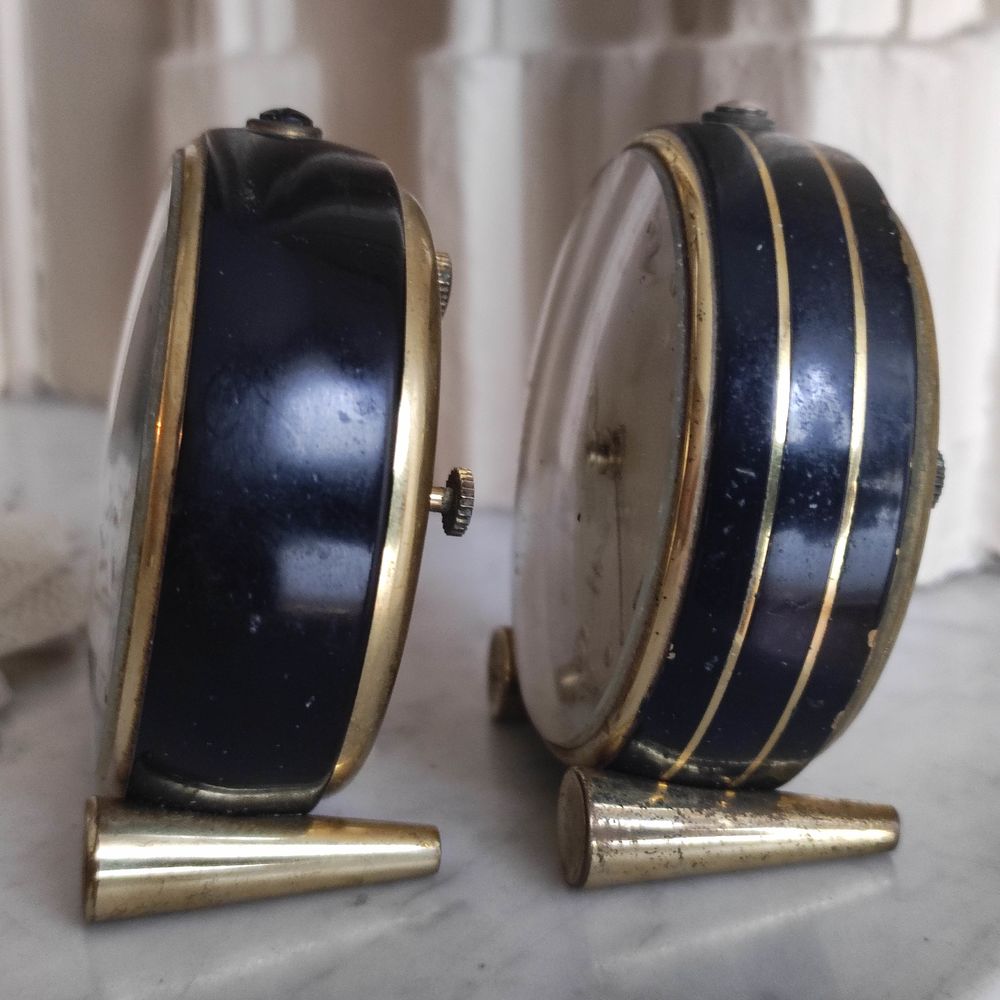 Paire de r&eacute;veils de marque JAZZ Bijoux et montres