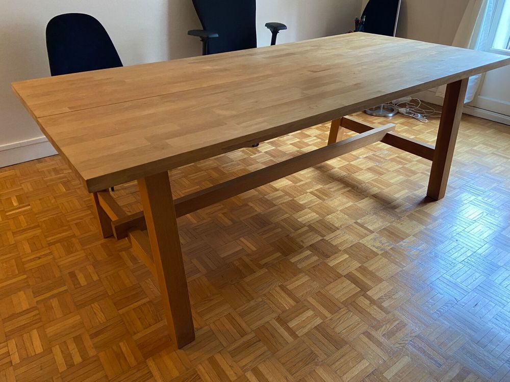 Belle table en bois massif Meubles