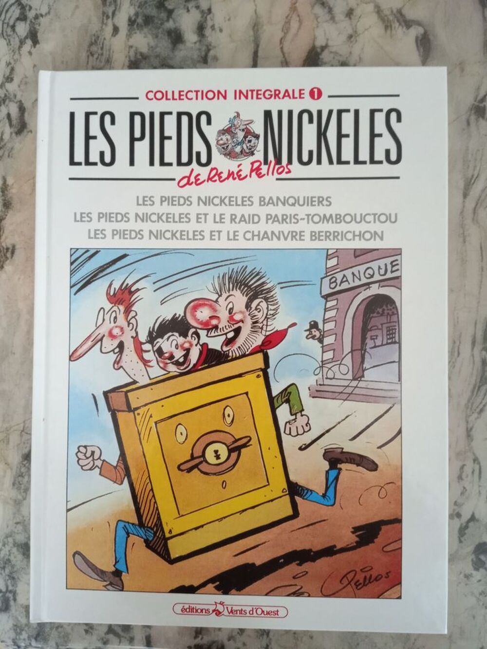BD et albums g&eacute;ants Livres et BD