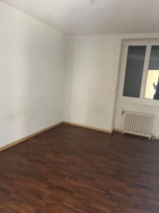  Appartement à louer 4 pièces 105 m²