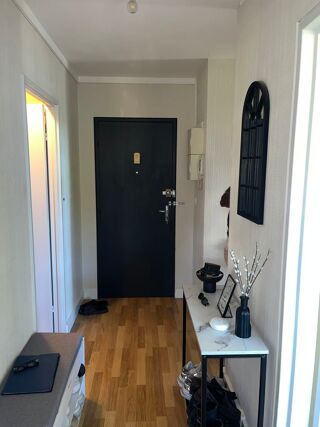  Appartement à louer 3 pièces 66 m²