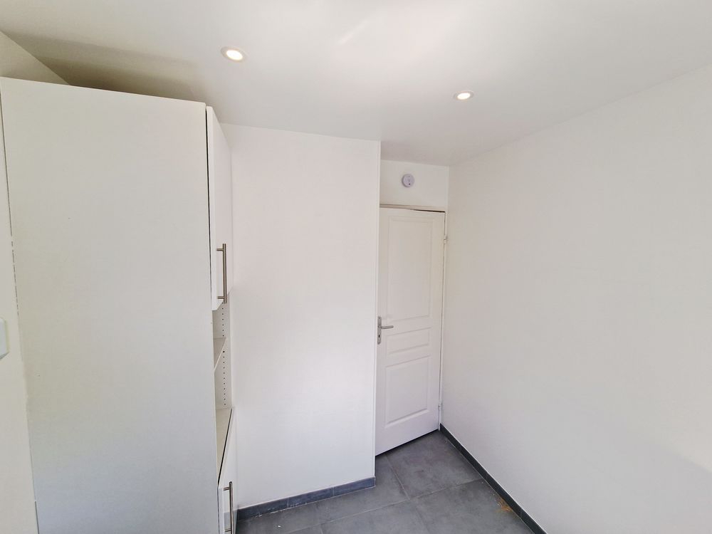 Vente Appartement EXCLUSIVITÉ – ÉVRY-COURCOURONNES – T4 DE 83 M² RÉNOVÉ – LOGGIA FERMÉE DE 13 M² – CAVE – 4E ÉTAGE AVEC ASCENSEUR Évry
