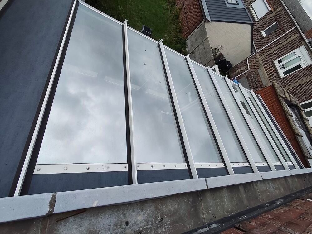 V&eacute;randa blanche compl&egrave;te Toiture refaite en 2022 16 m&sup2;
Décoration