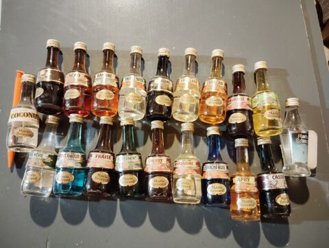 Lot Mignonnettes Marie Brizard Bouguenais (44)