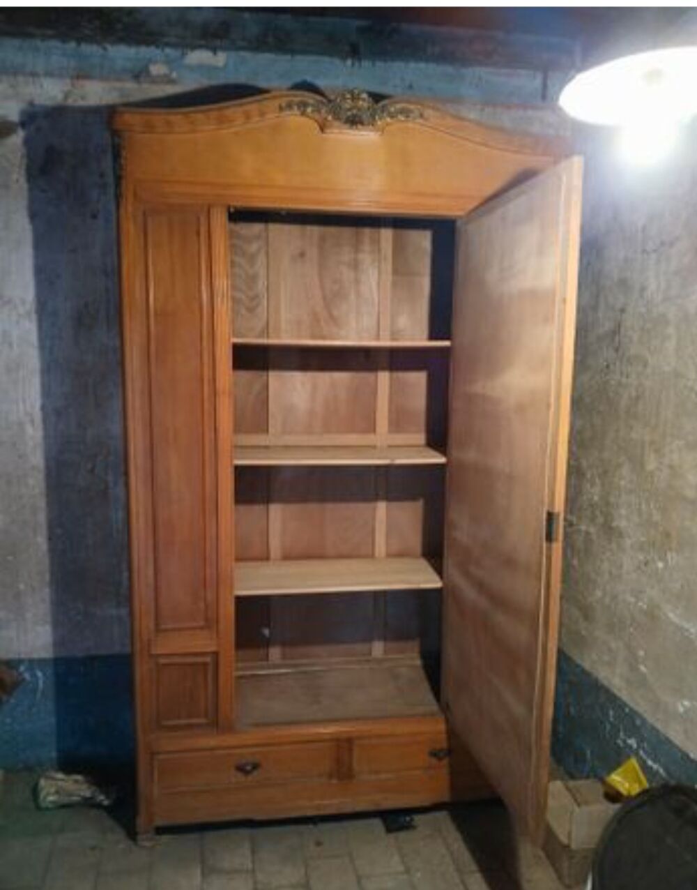 Armoire avec miroir Meubles