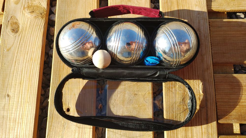 Set de P&eacute;tanque 6 Pi&egrave;ces Sacoche Rouge, Cochonnet &amp; Mesureur Sports