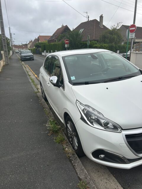Peugeot 208 1.2 PureTech 110ch S&S EAT6 Allure