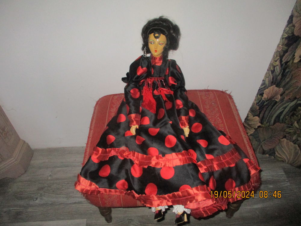 ANCIENNE GRANDE POUPEE DE SALON 1930 