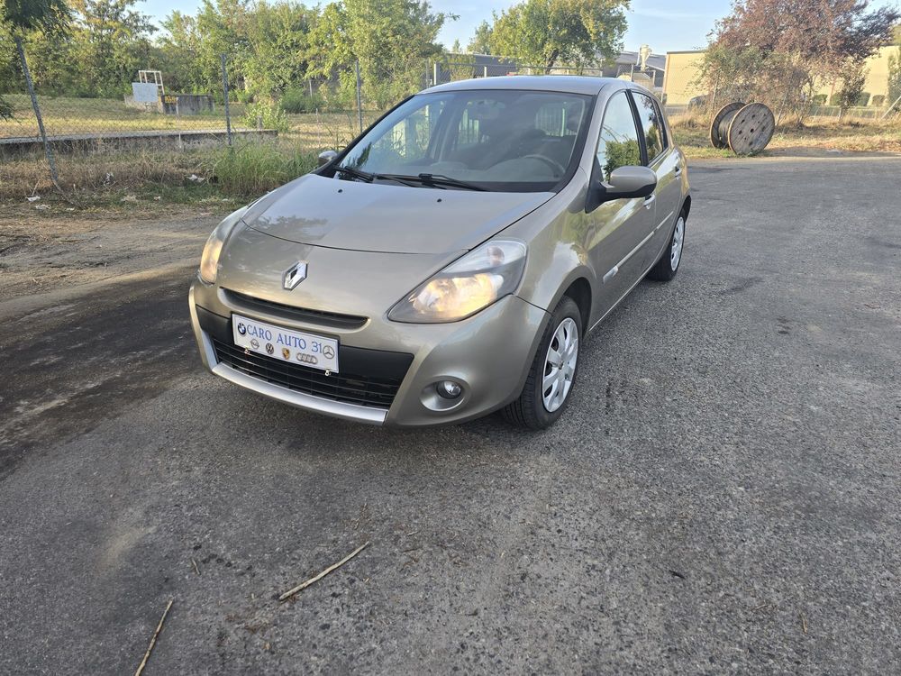 Clio III 1.5 dCi 105 eco2 Dynamique (6 CV) 2009 occasion 31140 Aucamville