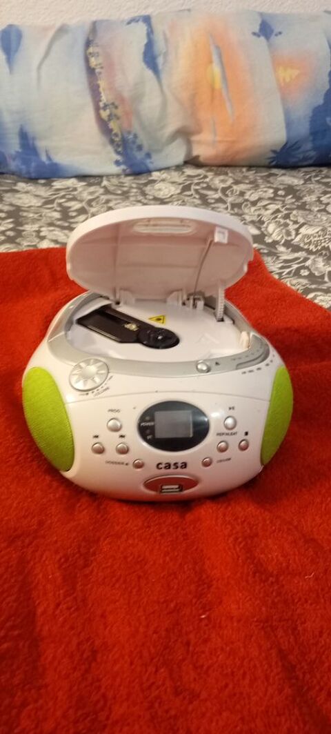 lecteur cd 10 euros a venir chercher a saint pargoire 34 Saint-Pargoire (34)