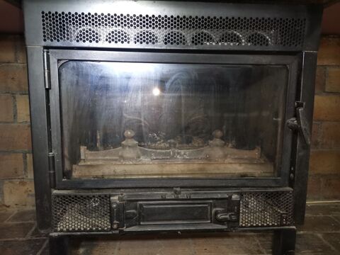 Insert po�le � bois  70 Montpezat-sous-Bauzon (07)