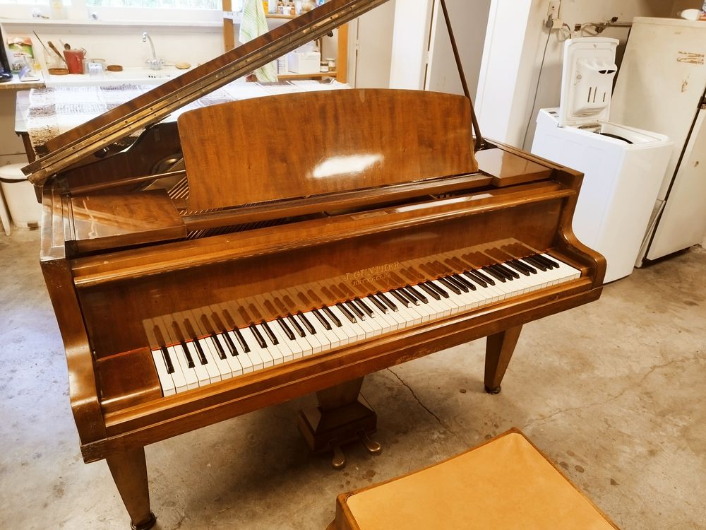 Piano quart de queue G&uuml;nther de 1944 Instruments de musique