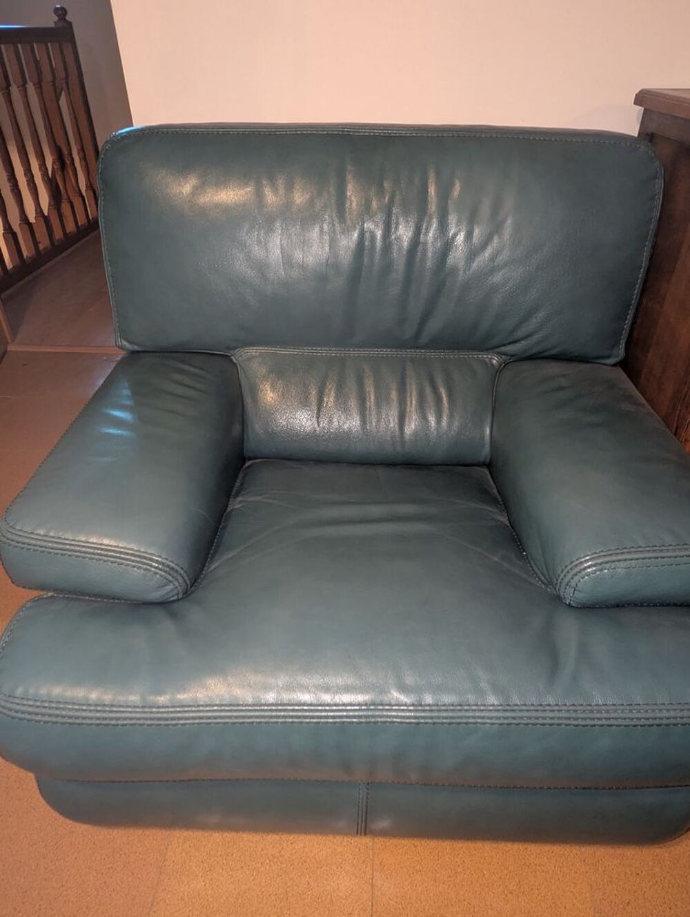 canap&eacute; et fauteuil cuir Meubles