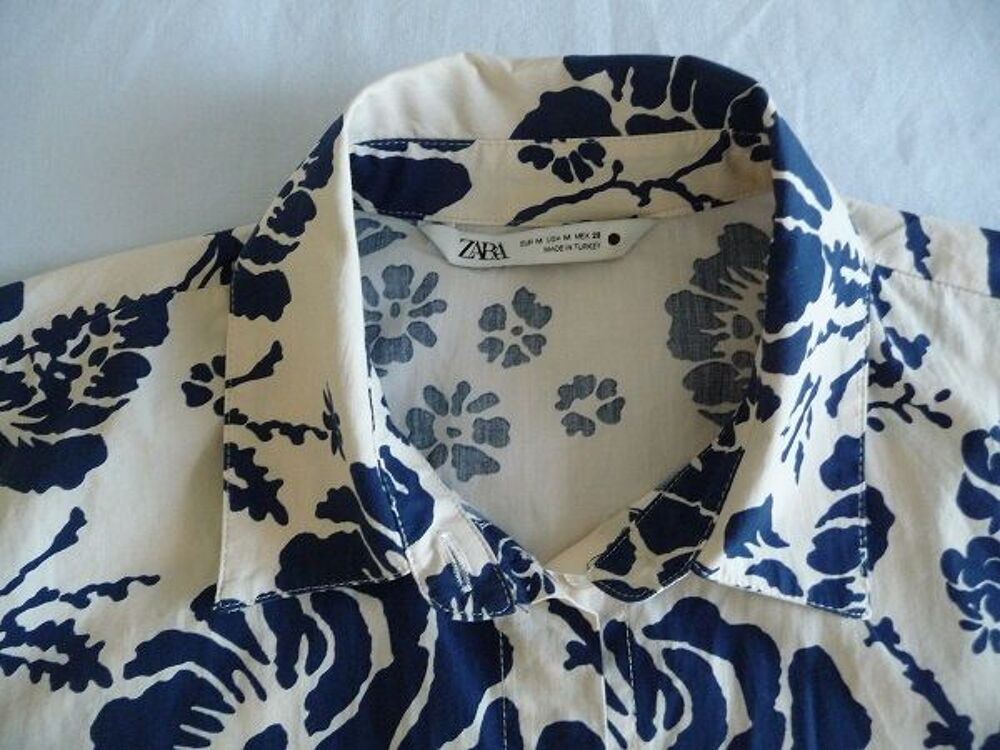 Robe ivoire fleurs stylis&eacute;es marines ZARA taille 38-40 Vêtements