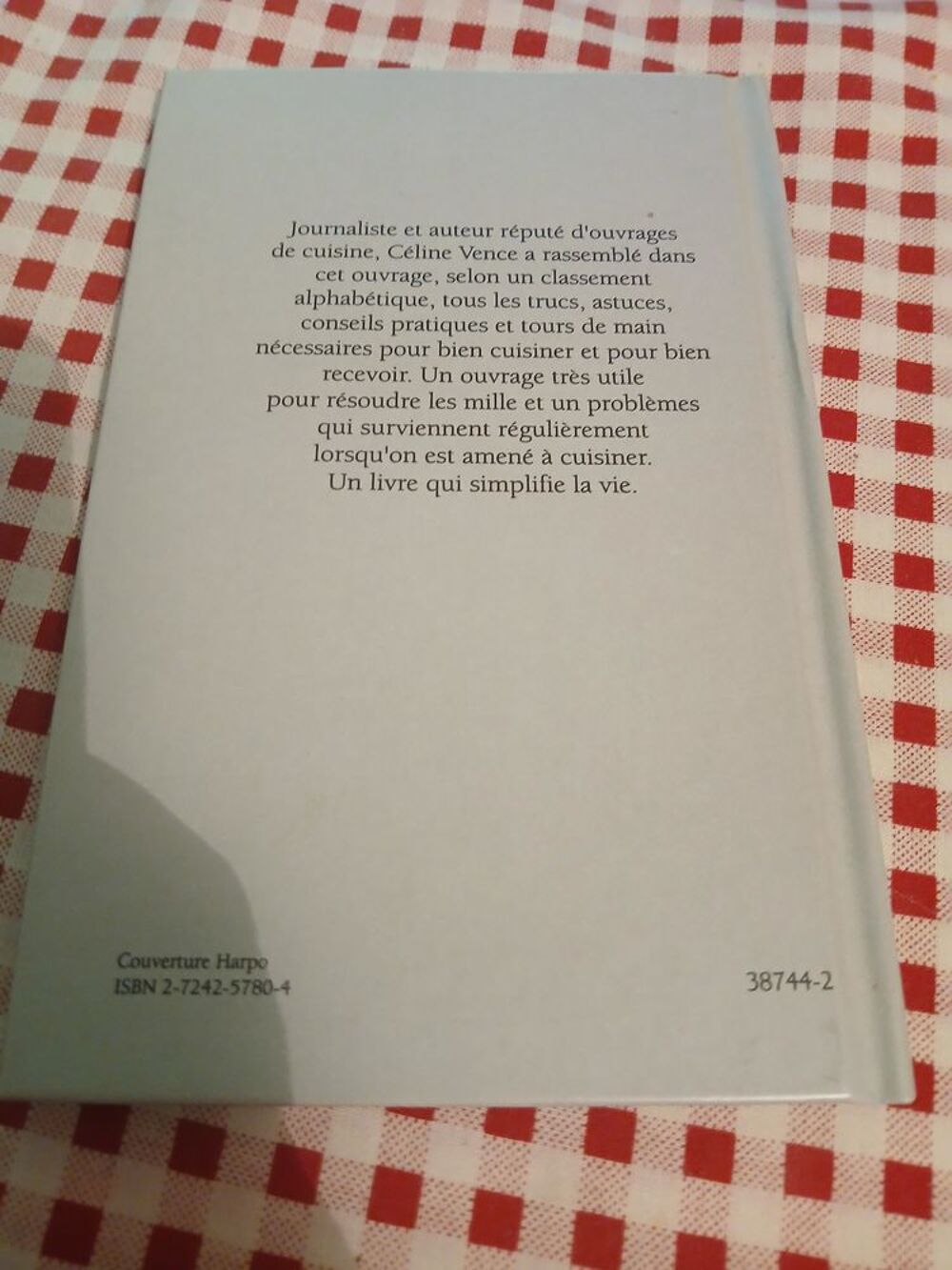 LIVRE TRUCS ET ASTUCES DE CUISINE Livres et BD