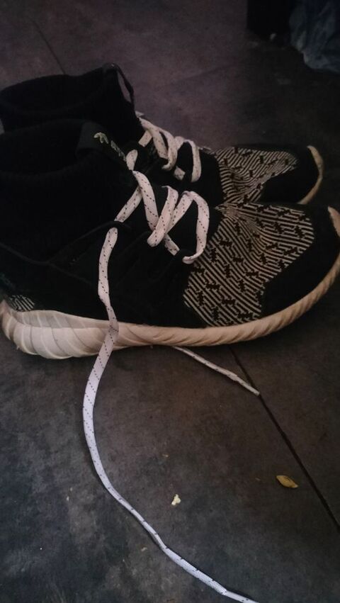 Basket cuir montant adidas pointure 42 très bon état 18 Cachan (94)