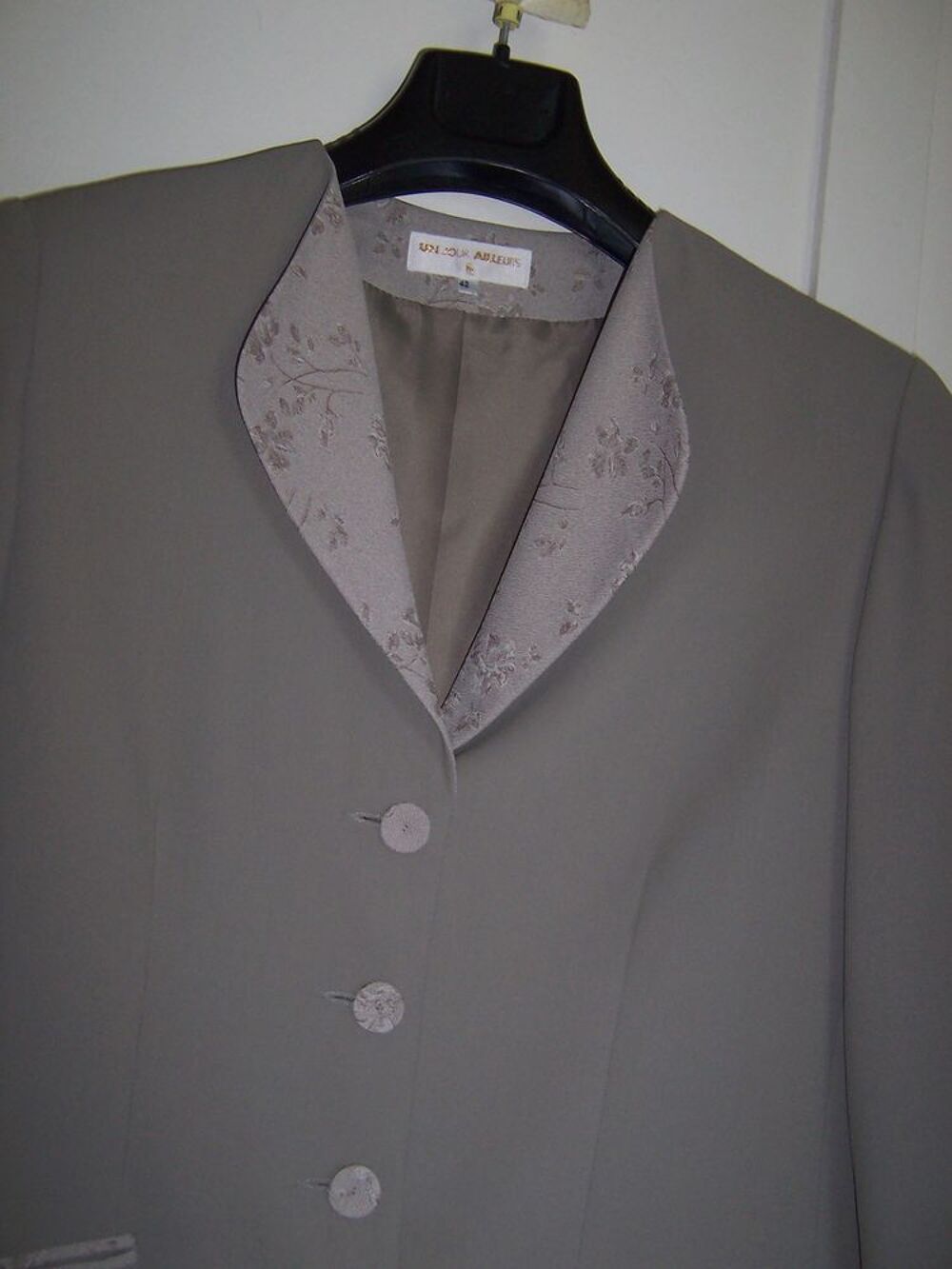 costume Vêtements