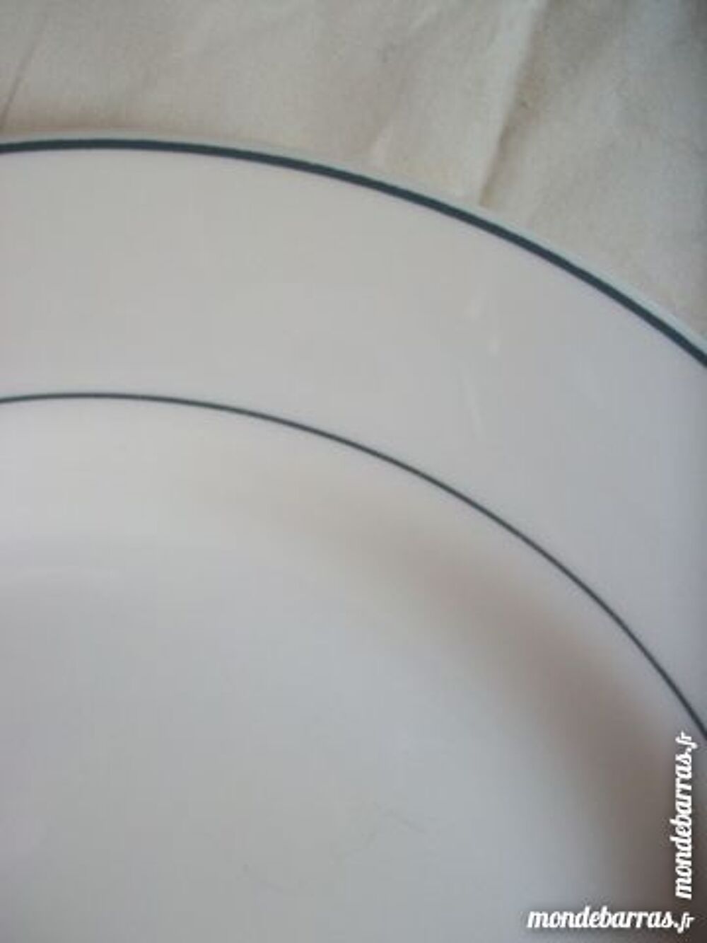 Assiette restaurant Arcoroc filet gris France 24cm vintage Décoration