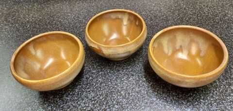 3 bols en grs de Digoin 15 Montigny-aux-Amognes (58)