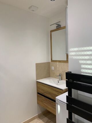  Appartement à louer 1 pièce 27 m²