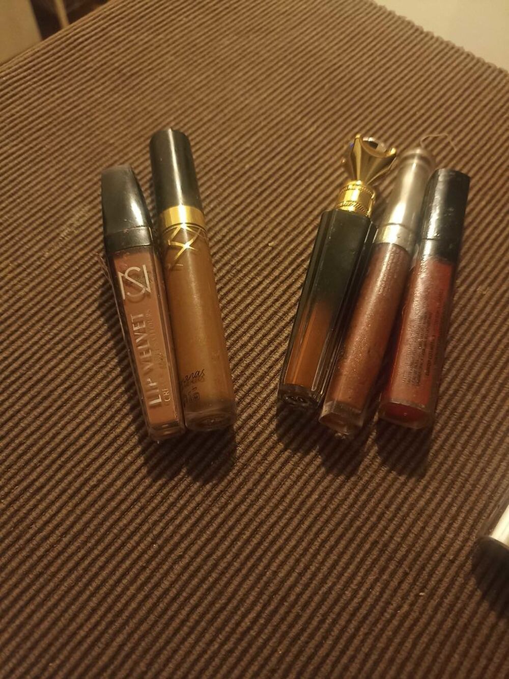 divers rouge &agrave; l&egrave;vre Maroquinerie