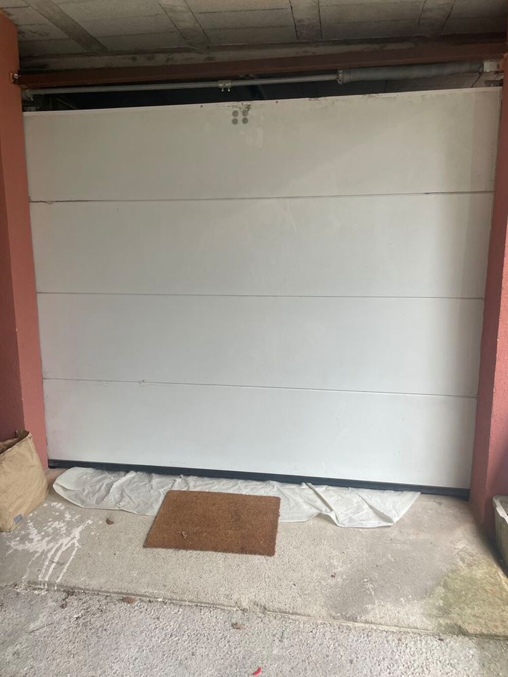 Porte de garage motoris&eacute;e Bricolage