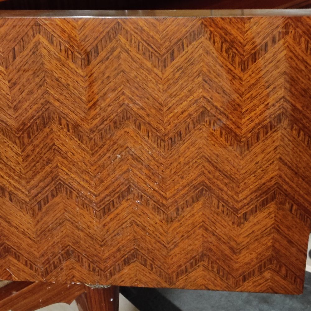 meuble vitrine en bois brillan Meubles