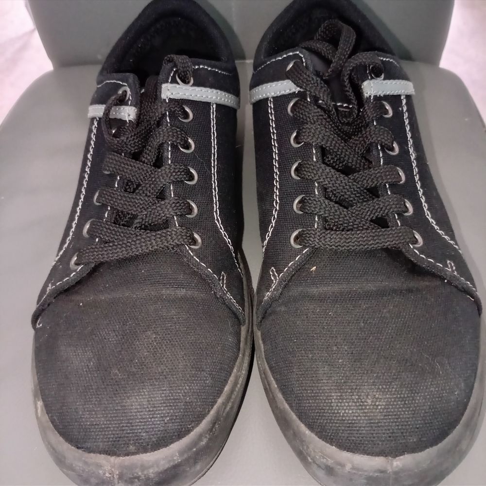 Chaussures de s&eacute;curit&eacute; femme Chaussures