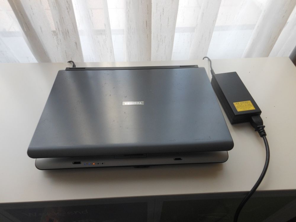 PC Portable TOSHIBA A 100- 386 =80€
Matériel informatique