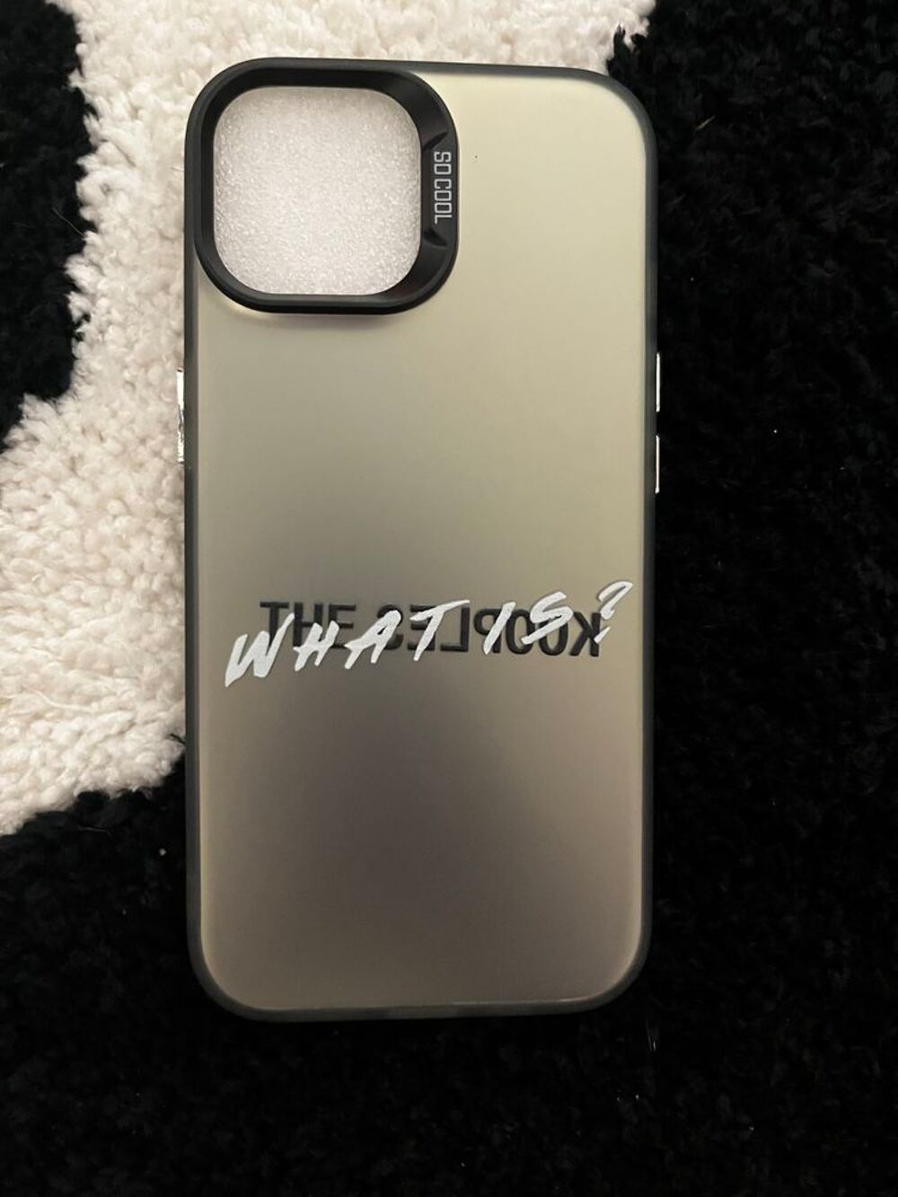 Coque The Kooples pour iPhone 15 €" neuve, jamais utilis&eacute;e &eth;Ÿ"&plusmn;oe&uml; Accessoires